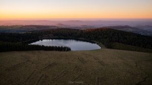 Vue aérienne lac Servières © Rafael Coutinho