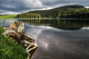 Lac Servières en journée © Rafael Coutinho